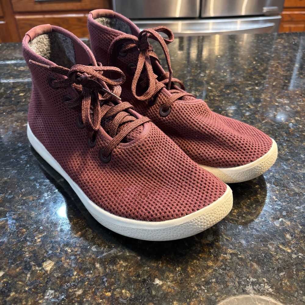 Allbirds Wool Tree Toppers Sneakers Maroon Burgundy Running Shoes Size 10